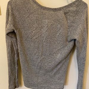 Pink XS Grey sweater with diamond skull on the front